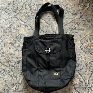 Versatile Packtote from Mountain Hardwear